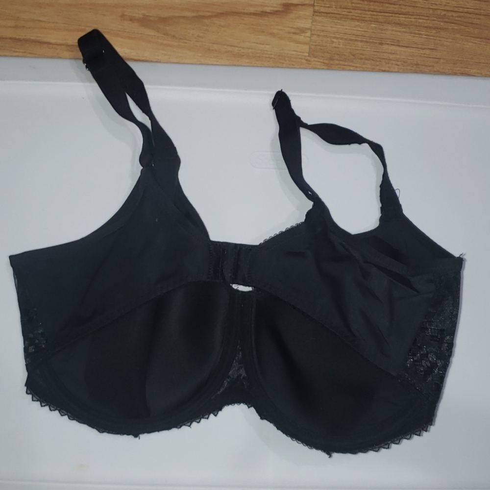 Bra - Picture 2 of 5